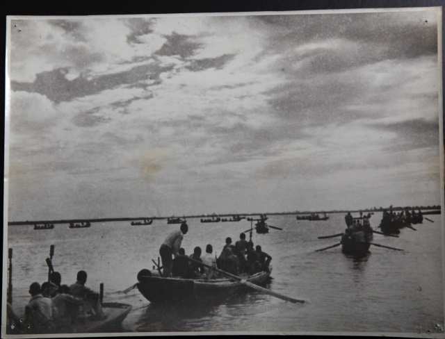 1944年白洋淀上的雁翎队.png