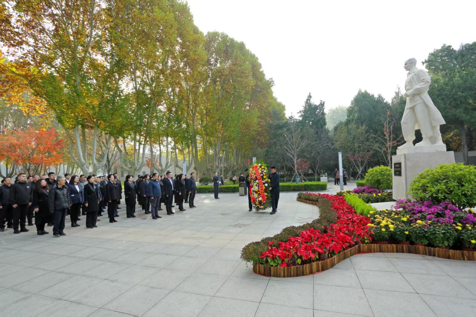 4153f88b32d745d258484a516a8fc94a.jpg 4153f88b32d745d258484a516a8fc94a.jpg